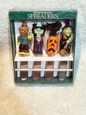 Vintage Halloween spreaders Boston warehouse new
